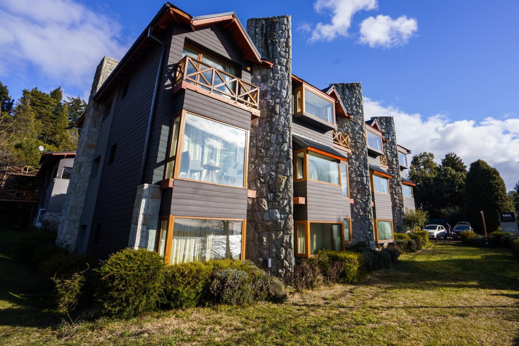 Los Robles Apart & Spa San Carlos de Bariloche Exterior photo